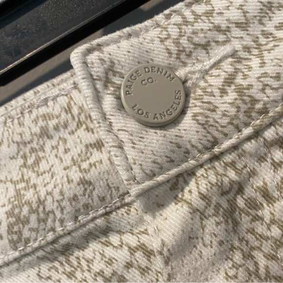 Paige Mini Skirt with Distressed Raw Edge in Neutral Print Women’s Waist 26 - Picture 6 of 12